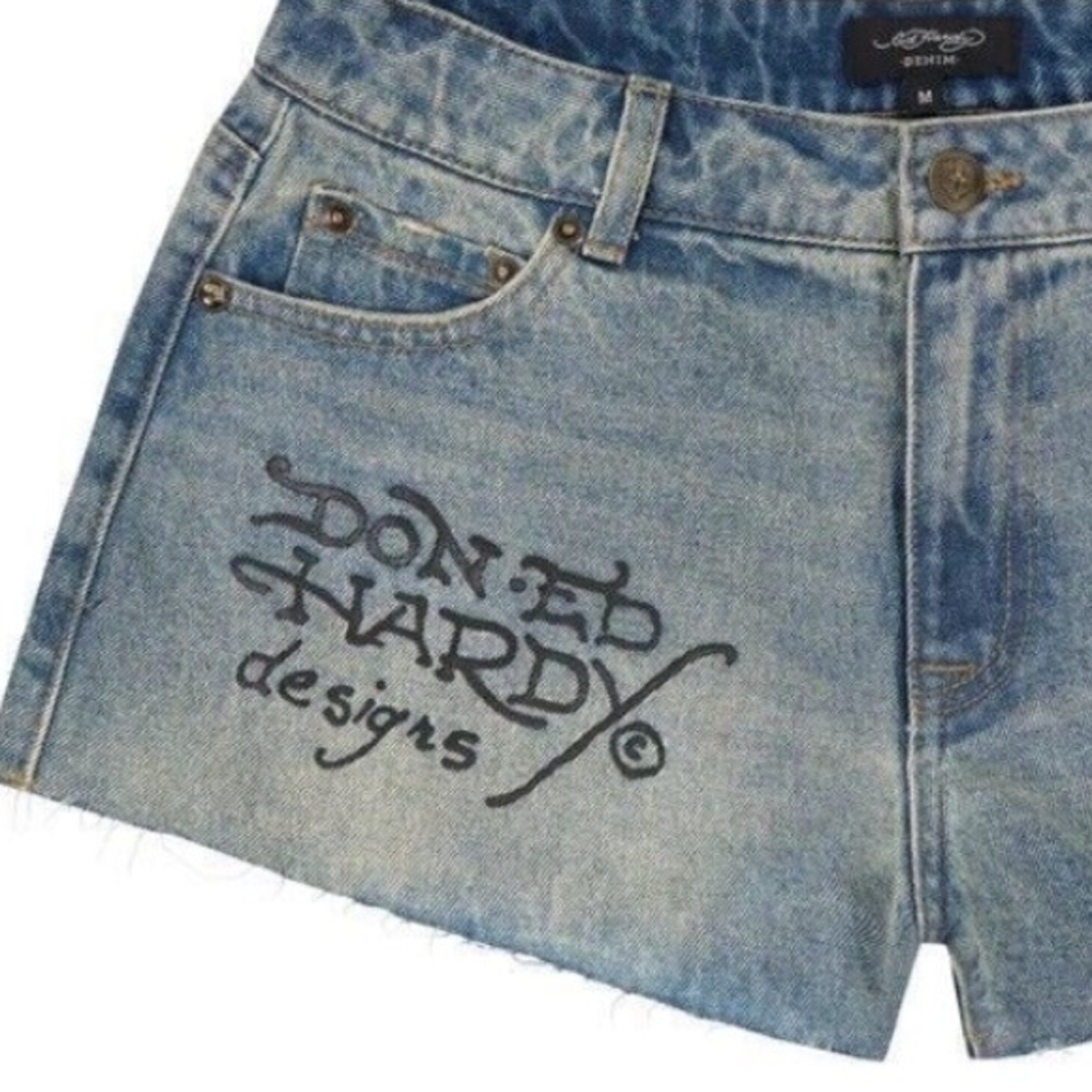 Ed Hardy Swallow Light Tint Denim jeans raw hem‎ cut off Shorts  WEHD8000-5 sz M - Picture 2 of 7